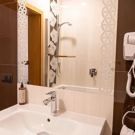 Hotel Dworek Góralski Lodygowice