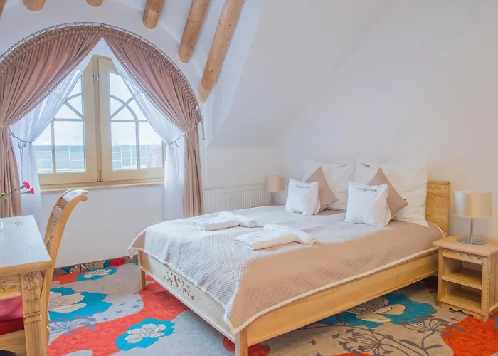 Dworek Goralski Hotel Lodygowice