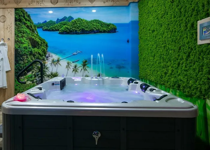 Hotel Dworek Goralski 3*